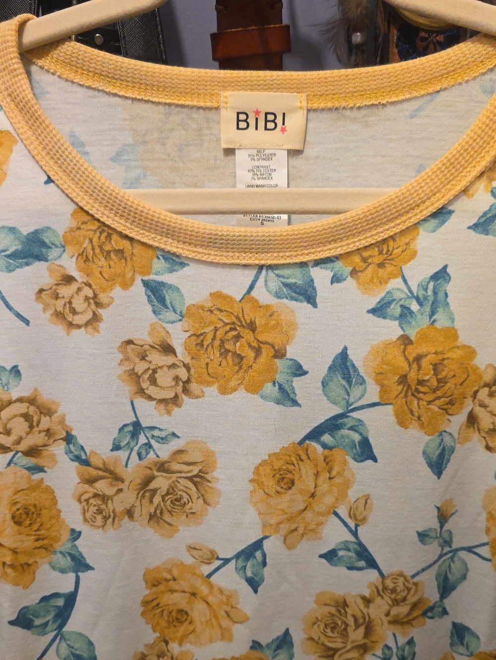 BiBi Cream Scoop Neck Short Sleeve Top with Yellow Floral Print